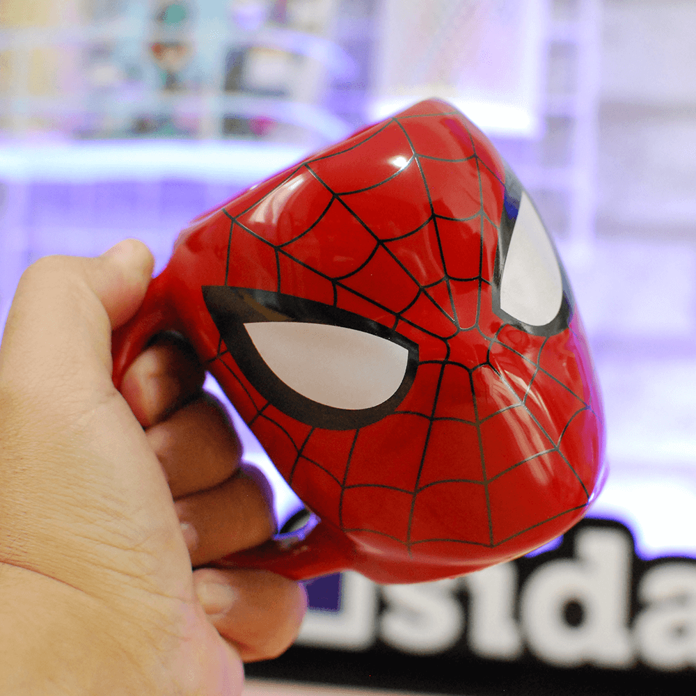 Caneca Spider Man formato 3D 400ml