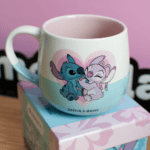 Caneca Maggie 400ml Stitch Namorados